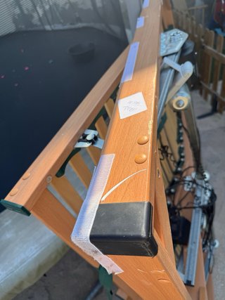 Cama de madera articulada