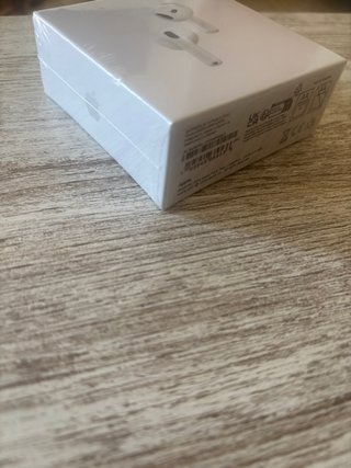 AirPods 4 ANC (2024)