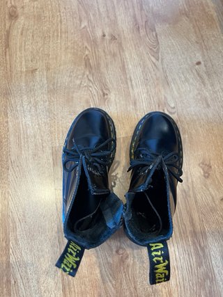 Stivali Dr. Martens con suola a piattaforma