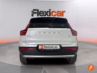 Volvo XC40 2.0 B3 G Essential Auto