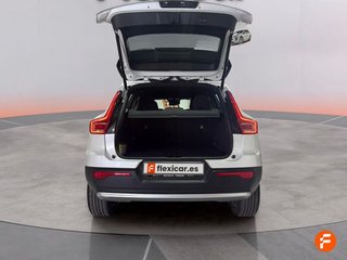 Volvo XC40 2.0 B3 G Essential Auto