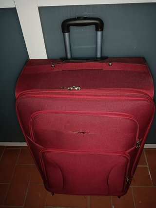Maleta Grande Roja 23kg