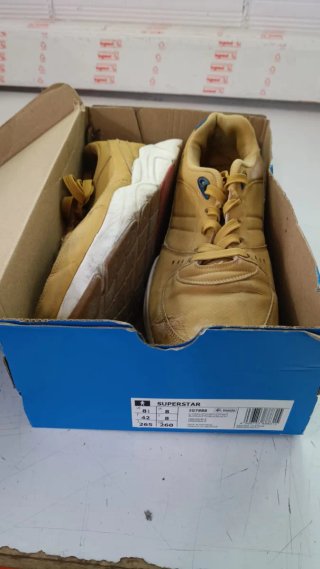 Zapatillas deportivas Fila y Adidas