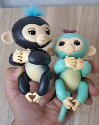 Lotto 2 Fingerlings Scimmiette Interattive WowWee