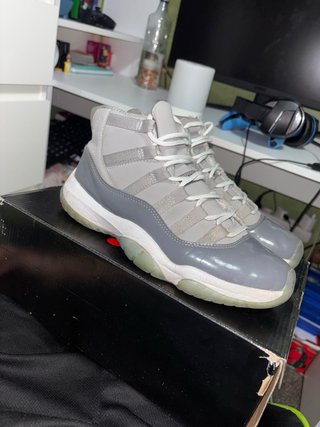 Jordan 11 Grigio e Bianco