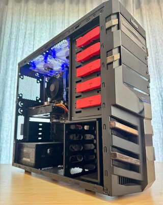PC Gigabyte Intel i5 8GB RAM