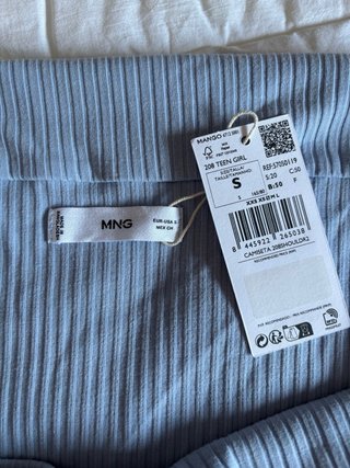 Top Mango Azul Hombros Descubiertos