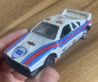 Lotto 2 Hot Wheels Lancia Rally 037 Martini