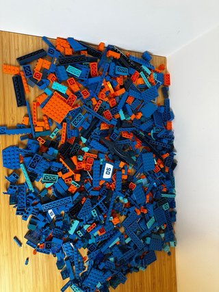 Piezas de Lego (Azul y Naranja)