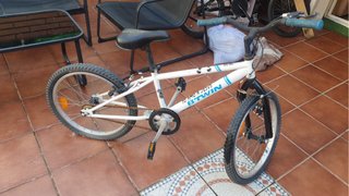 Bicicleta BMX negra