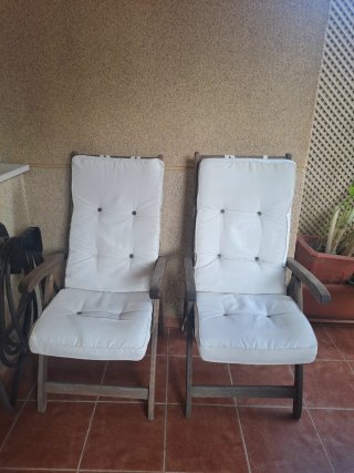 Conjunto mesa, sillones y sillas teka