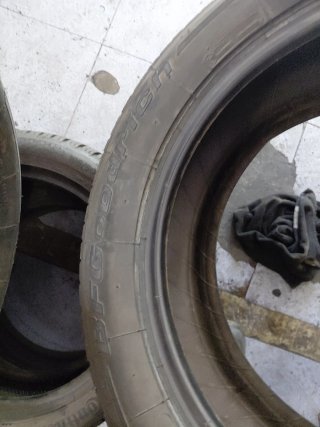 235/55R18 100V BF GOODRICH
