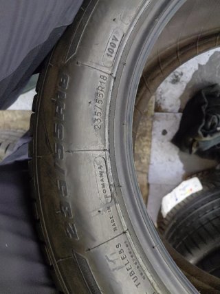 235/55R18 100V BF GOODRICH