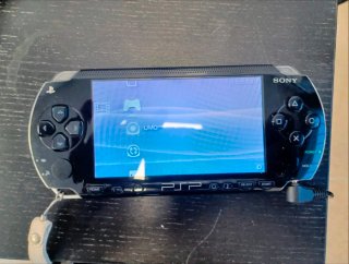 Consola Sony PSP + accesorios