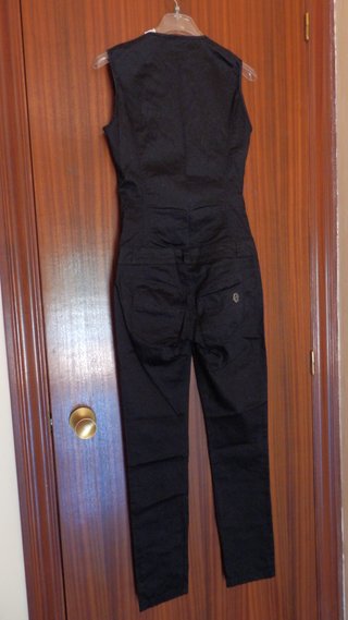 Mono negro largo