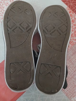 Botines Converse Altas Negras y Blancas