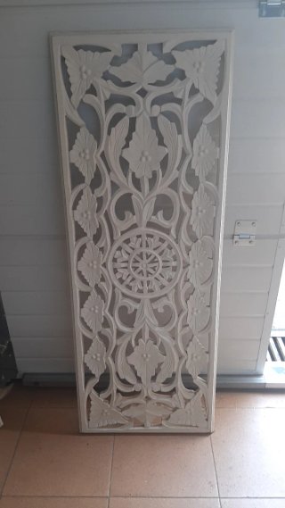 Tablero DM tallado floral