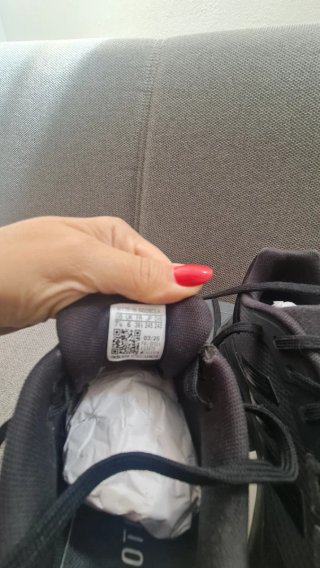 Scarpe da ginnastica Adidas nere taglia 39 1/3