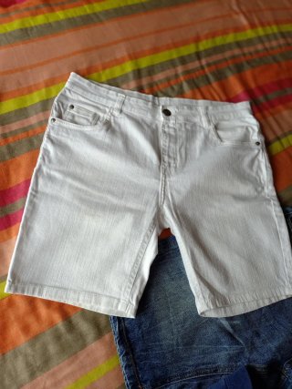 3 Pantalones cortos verano estampado lisos todos5€