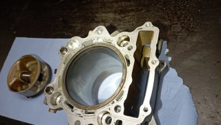 Cilindro y PistonYamaha XTZ 660 Tenere 1991