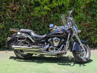 Kawasaki VN 900 Classic Negra