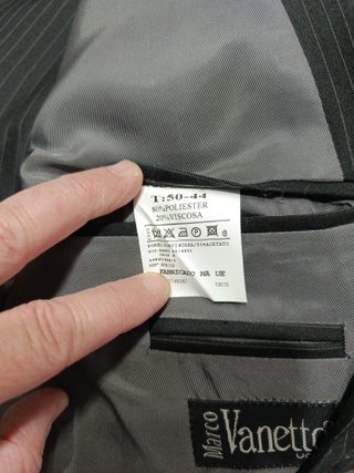 Traje de raya diplomática.