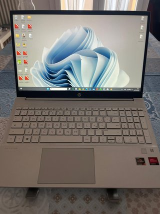 PC HP Pavilion Ryzen 7 Argento
