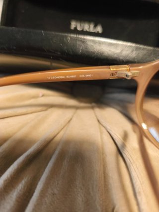 Gafas de sol Furla marrones y doradas