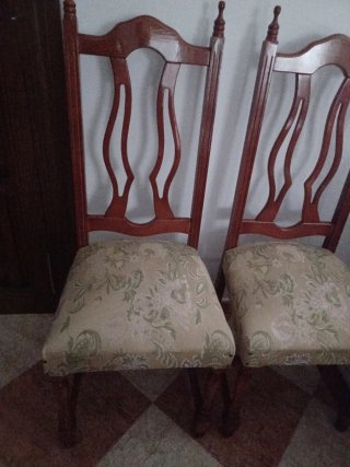 Mesa y 6 sillas de comedor