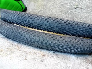 2 Cubiertas 27.5 Semi-Novas