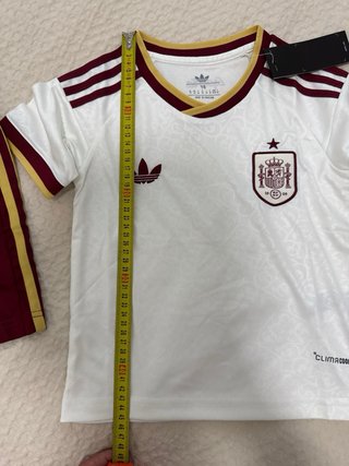 Conjunto España niño Mundial 6-8 años