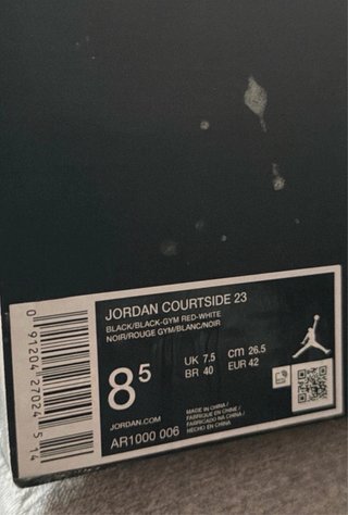 Sneakers Jordan Nere e Rosse