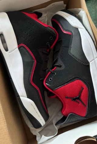 Sneakers Jordan Nere e Rosse