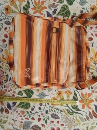 Bolso retro a rayas