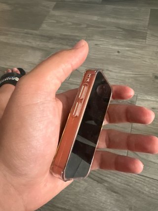 Mini iPhone 17 Mini Negro/Dorado