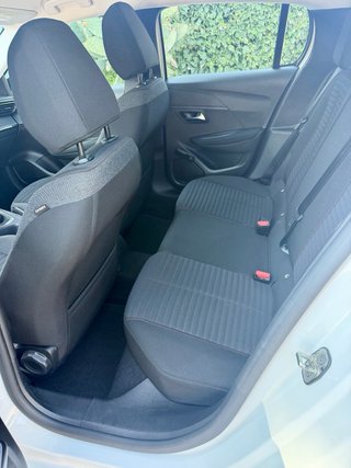 Peugeot 208 2022 Diesel