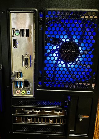 PC Gaming Ryzen 5 4500 RX 6600 XT 16GB RAM