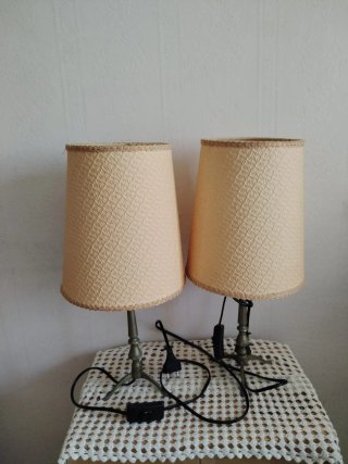 2 Lámparas de Mesa Beige y Doradas