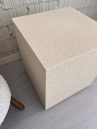 Mesa Auxiliar Zara Home Cemento