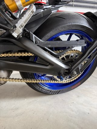 Yamaha MT-09 SP akrapovic