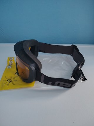 Gafas de esquí con lente naranja