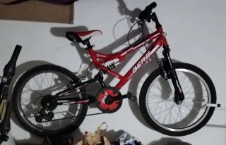 Bicicleta niño roja