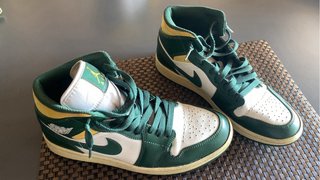Zapatillas Nike Air Jordan 1 Verde y Blanco