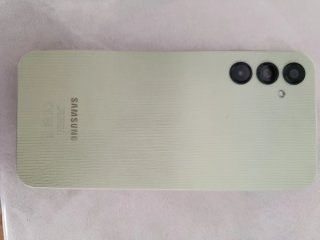 Samsung A14 Verde como nuevo sin cargador