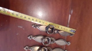 Conjunto 6 tiradores dorados diseño elegante ver