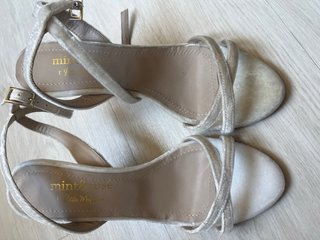 Sandalias blancas Mint & Rose Novia Talla 37