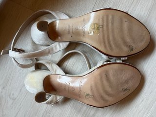 Sandalias blancas Mint & Rose Novia Talla 37