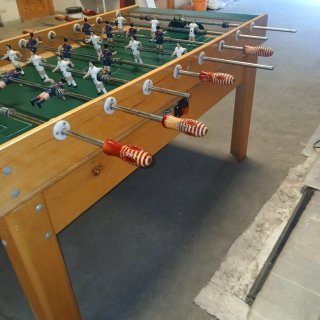 Futbolín de madera