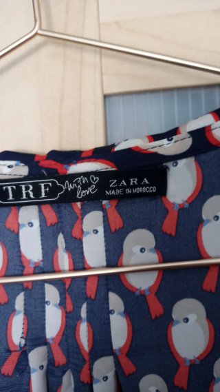 Camisa Zara lazo pájaros azul y rojo
