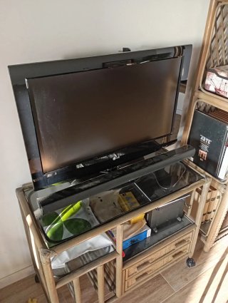 TV LG + Mueble + Barra Sonido